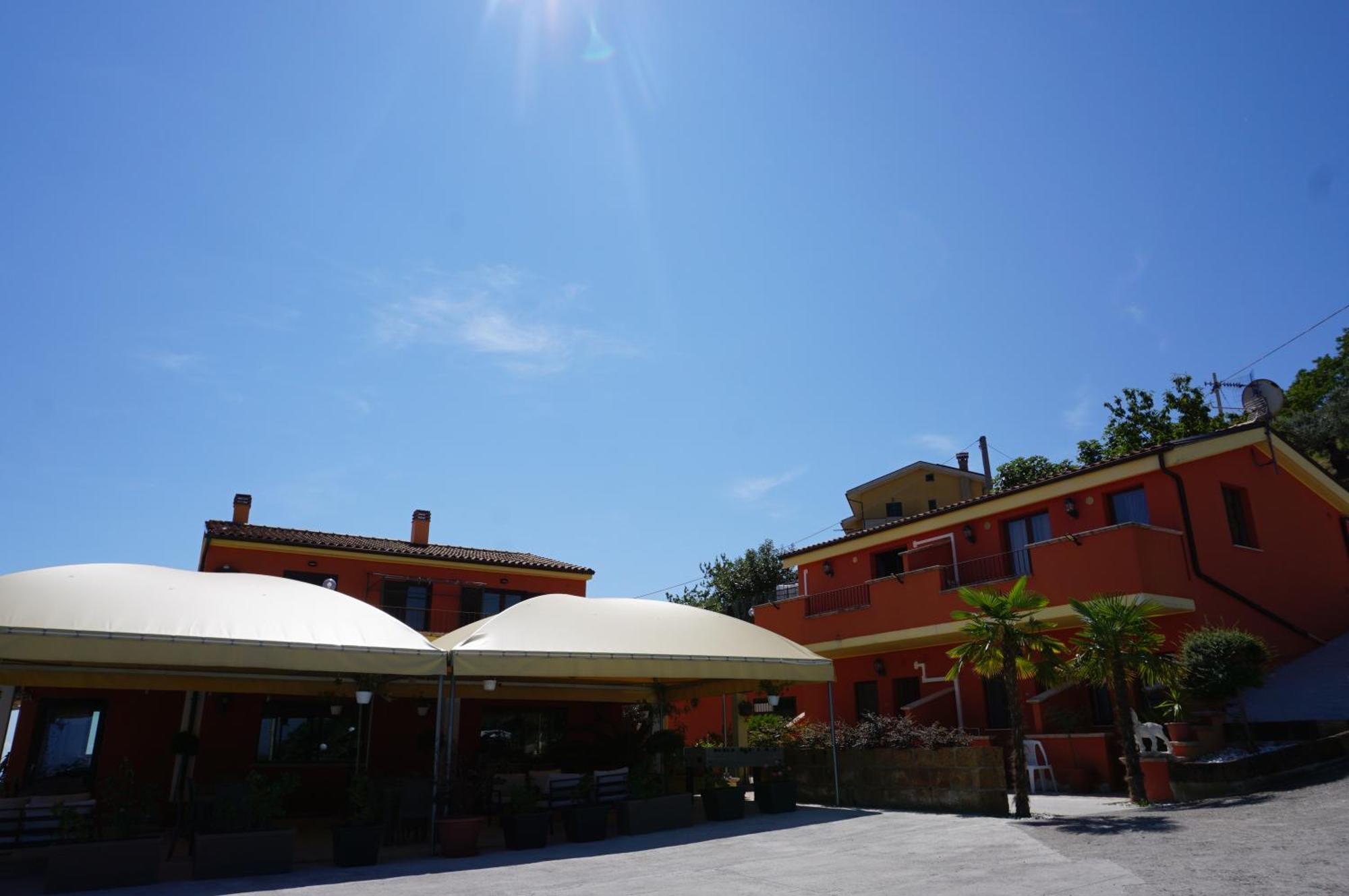 La Terrazza Motta Bed & Breakfast Atri Eksteriør bilde